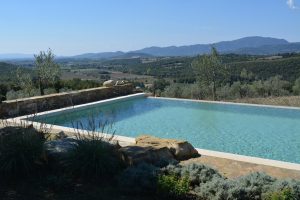 Piscina di Le Moraiole Country House, vicino al mare in Toscana