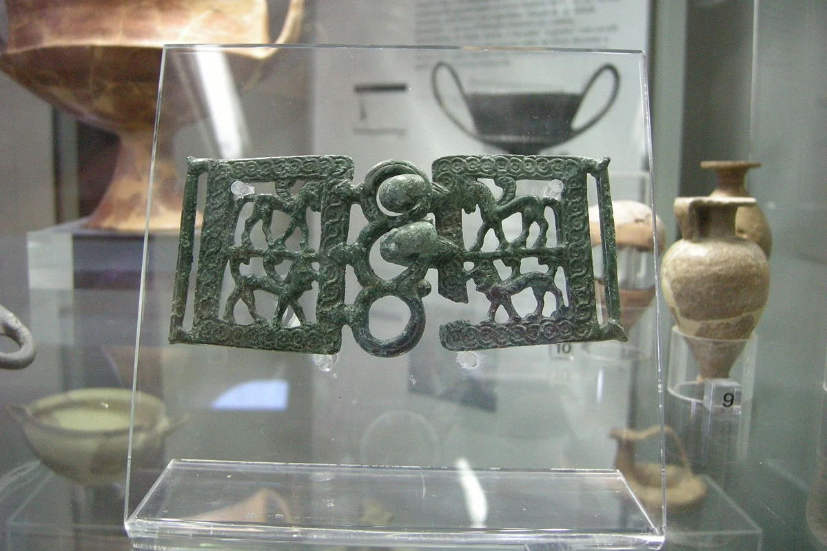 Museo archeologico di Massa Marittima, Fibbia Etrusca